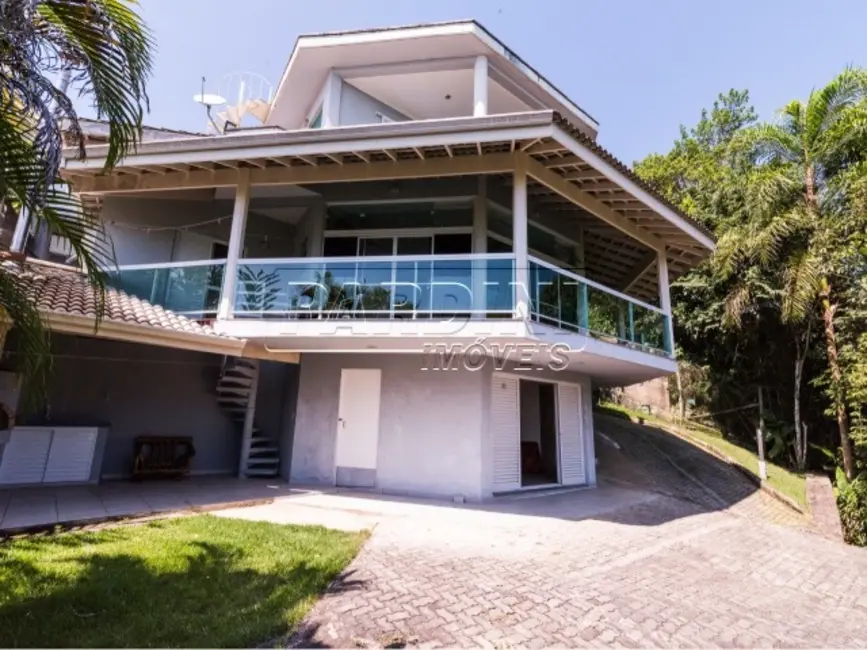 Foto 3 de Casa com 5 quartos à venda, 370m2 em Ubatuba - SP