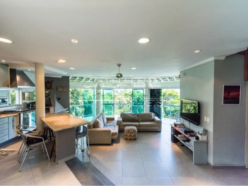 Foto 5 de Casa com 5 quartos à venda, 370m2 em Ubatuba - SP