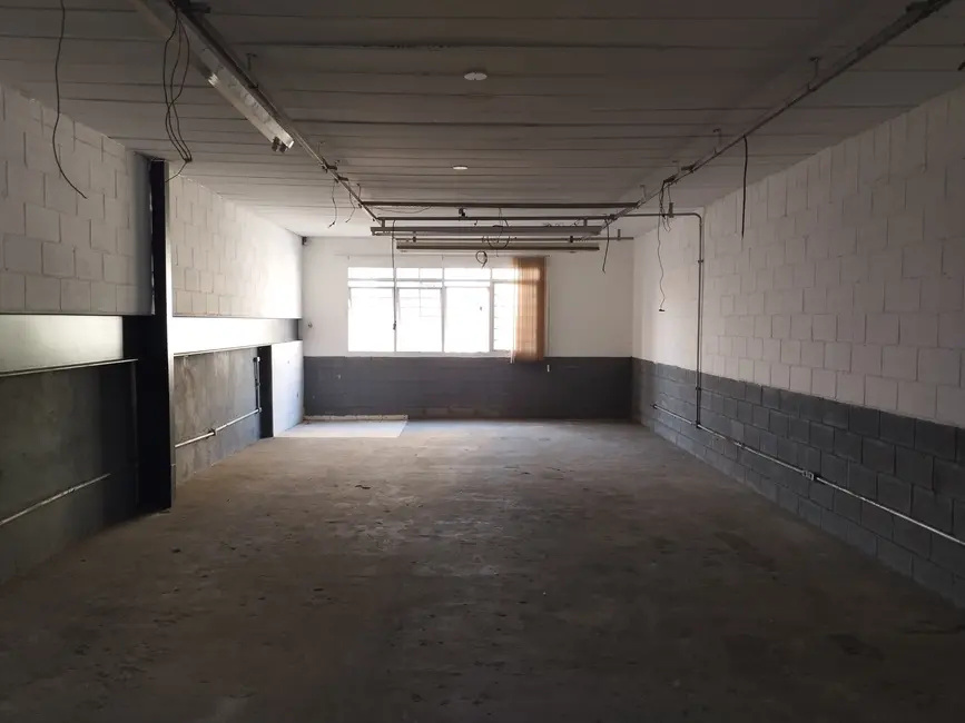 Armazém / Galpão para alugar, 180m2 em Saúde, São Paulo - SP - imagem 4 Foto 4 de Armazém / Galpão para alugar, 180m2 em Saúde, São Paulo - SP