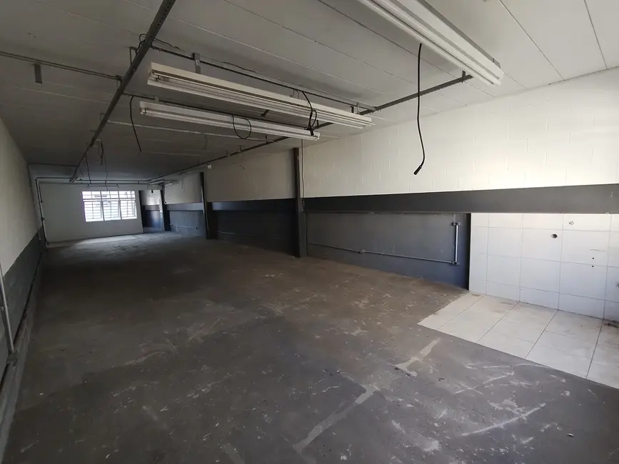 Armazém / Galpão para alugar, 180m2 em Saúde, São Paulo - SP - imagem 8 Foto 8 de Armazém / Galpão para alugar, 180m2 em Saúde, São Paulo - SP