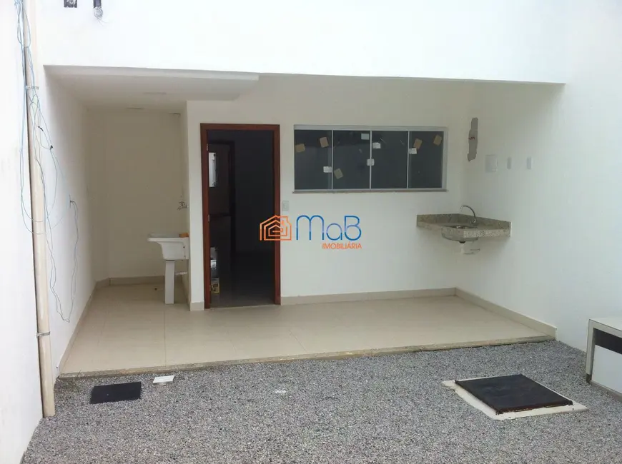 Apartamento com 3 quartos para alugar, 161m2 em São Marcos, Macae - RJ - imagem 8 Foto 8 de Apartamento com 3 quartos para alugar, 161m2 em São Marcos, Macae - RJ