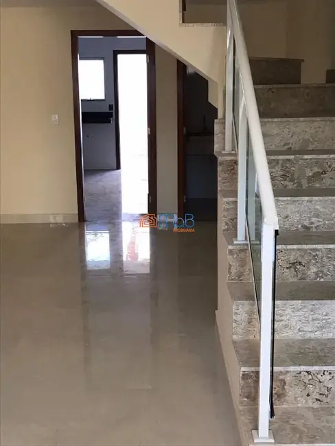 Foto 2 de Apartamento com 3 quartos à venda, 161m2 em São Marcos, Macae - RJ
