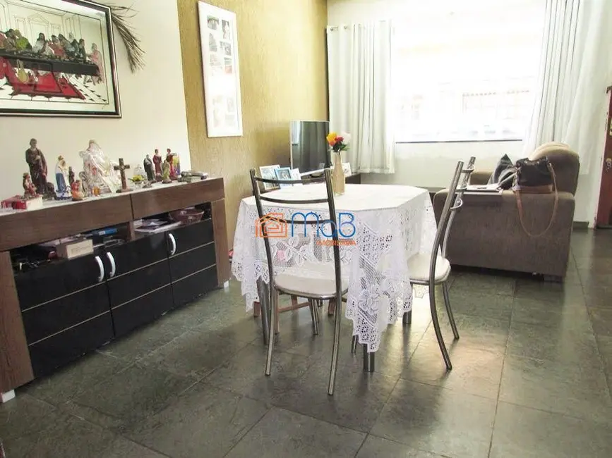 Casa com 2 quartos à venda, 180m2 em São Marcos, Macae - RJ - imagem 7 Foto 7 de Casa com 2 quartos à venda, 180m2 em São Marcos, Macae - RJ