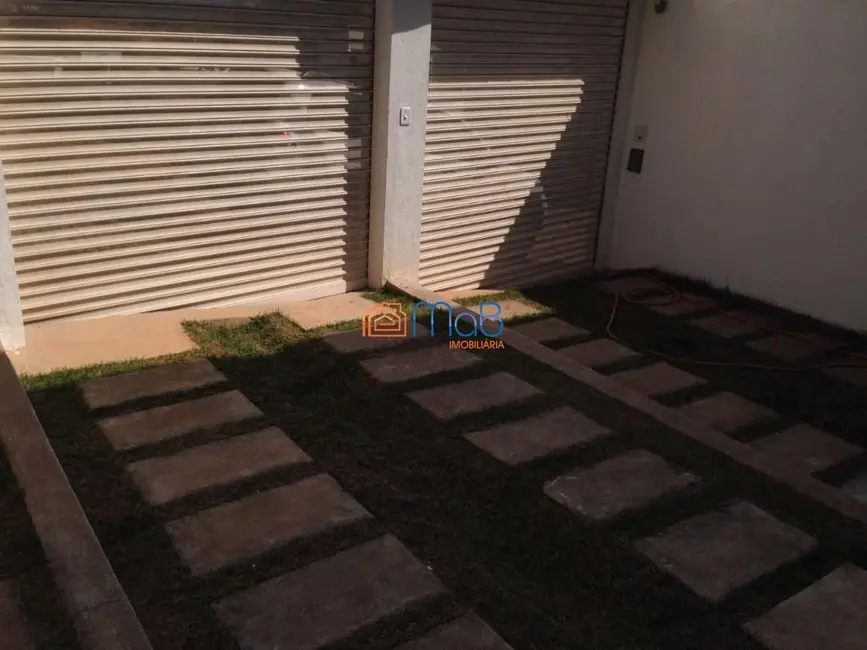 Apartamento com 3 quartos à venda, 165m2 em São Marcos, Macae - RJ - imagem 4 Foto 4 de Apartamento com 3 quartos à venda, 165m2 em São Marcos, Macae - RJ