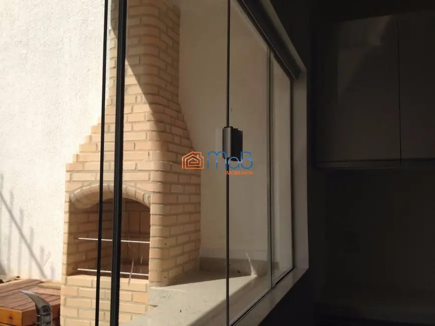 Apartamento com 3 quartos à venda, 165m2 em São Marcos, Macae - RJ - imagem 5 Foto 5 de Apartamento com 3 quartos à venda, 165m2 em São Marcos, Macae - RJ