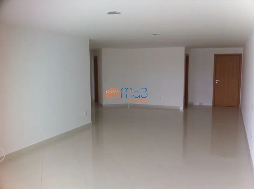 Foto 2 de Apartamento com 4 quartos à venda, 207m2 em Praia do Pecado, Macae - RJ