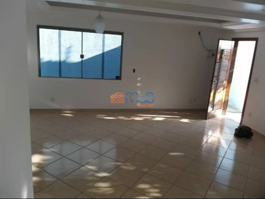 Casa de Condomínio com 2 quartos à venda, 115m2 em São Marcos, Macae - RJ - imagem 3 Foto 3 de Casa de Condomínio com 2 quartos à venda, 115m2 em São Marcos, Macae - RJ
