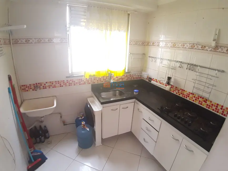 Apartamento com 2 quartos à venda, 50m2 em Granja dos Cavaleiros, Macae - RJ - imagem 4 Foto 4 de Apartamento com 2 quartos à venda, 50m2 em Granja dos Cavaleiros, Macae - RJ