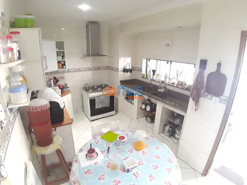 Casa com 3 quartos à venda, 244m2 em Centro, Macae - RJ - imagem 7 Foto 7 de Casa com 3 quartos à venda, 244m2 em Centro, Macae - RJ