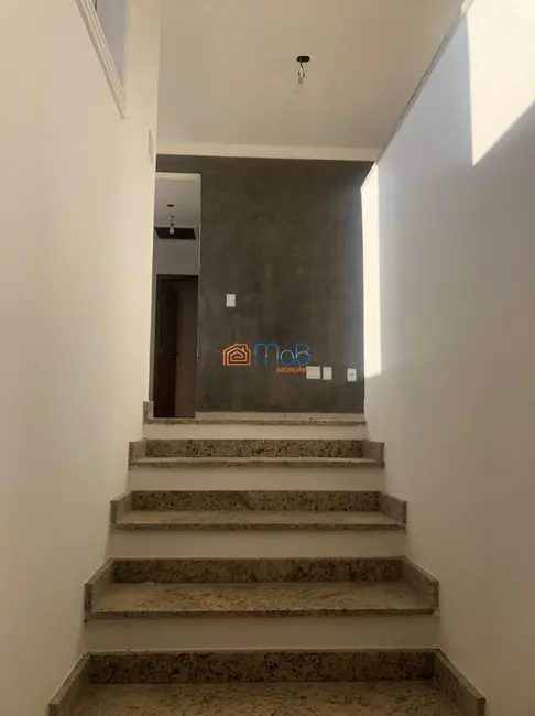 Casa de Condomínio com 4 quartos à venda, 470m2 em Mar do Norte, Rio Das Ostras - RJ - imagem 8 Foto 8 de Casa de Condomínio com 4 quartos à venda, 470m2 em Mar do Norte, Rio Das Ostras - RJ