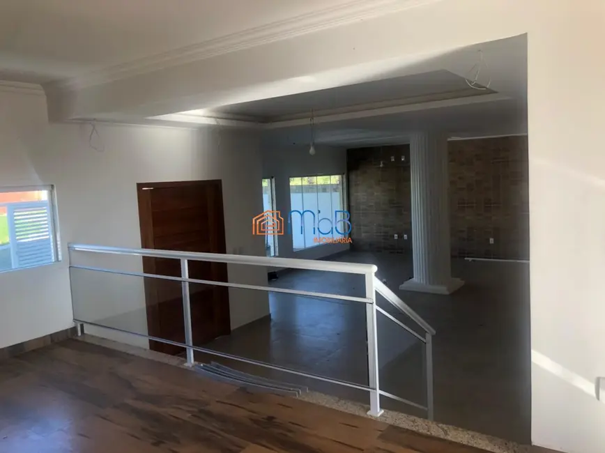 Casa de Condomínio com 4 quartos à venda, 470m2 em Mar do Norte, Rio Das Ostras - RJ - imagem 3 Foto 3 de Casa de Condomínio com 4 quartos à venda, 470m2 em Mar do Norte, Rio Das Ostras - RJ