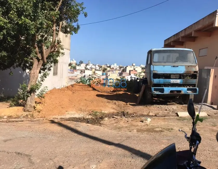 Terreno / Lote à venda, 360m2 em Novo Horizonte, Macae - RJ - imagem 3 Foto 3 de Terreno / Lote à venda, 360m2 em Novo Horizonte, Macae - RJ