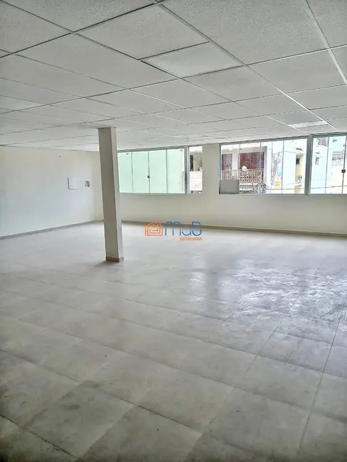 Sala Comercial com 1 quarto para alugar, 110m2 em Centro, Macae - RJ - imagem 2 Foto 2 de Sala Comercial com 1 quarto para alugar, 110m2 em Centro, Macae - RJ