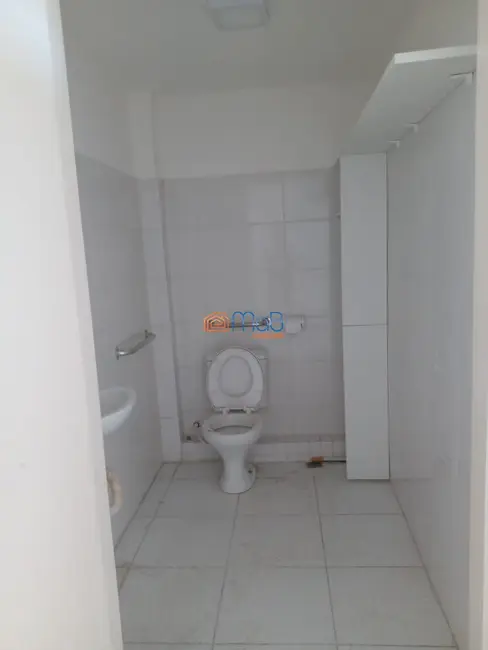 Sala Comercial com 1 quarto para alugar, 110m2 em Centro, Macae - RJ - imagem 5 Foto 5 de Sala Comercial com 1 quarto para alugar, 110m2 em Centro, Macae - RJ