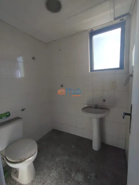 Sala Comercial com 1 quarto à venda, 66m2 em Centro, Macae - RJ - imagem 5 Foto 5 de Sala Comercial com 1 quarto à venda, 66m2 em Centro, Macae - RJ