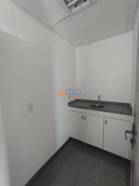 Sala Comercial com 1 quarto à venda, 66m2 em Centro, Macae - RJ - imagem 6 Foto 6 de Sala Comercial com 1 quarto à venda, 66m2 em Centro, Macae - RJ