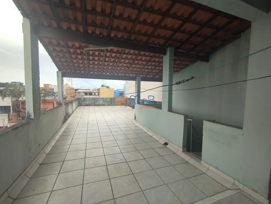 Foto 2 de Casa com 2 quartos à venda, 125m2 em Cajueiros, Macae - RJ