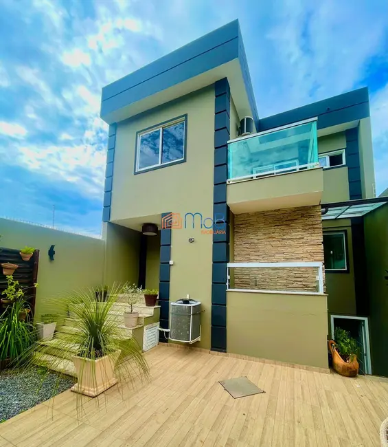 Foto 1 de Casa com 3 quartos à venda, 280m2 em Lagoa, Macae - RJ