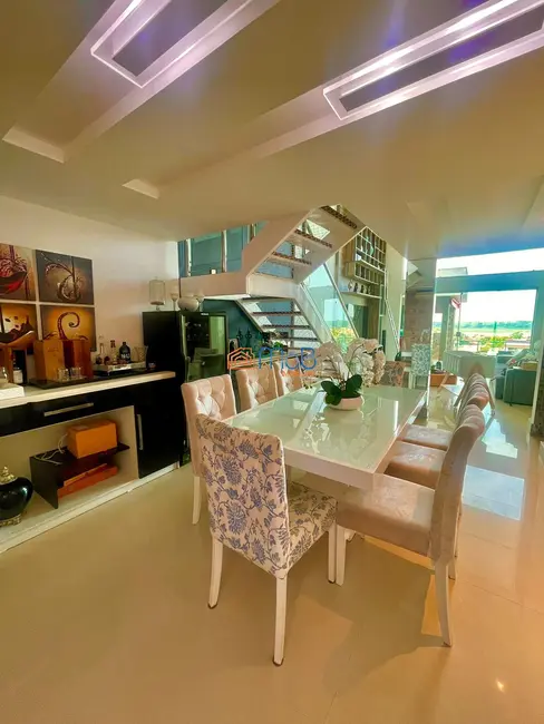 Casa com 3 quartos à venda, 280m2 em Lagoa, Macae - RJ - imagem 9 Foto 9 de Casa com 3 quartos à venda, 280m2 em Lagoa, Macae - RJ