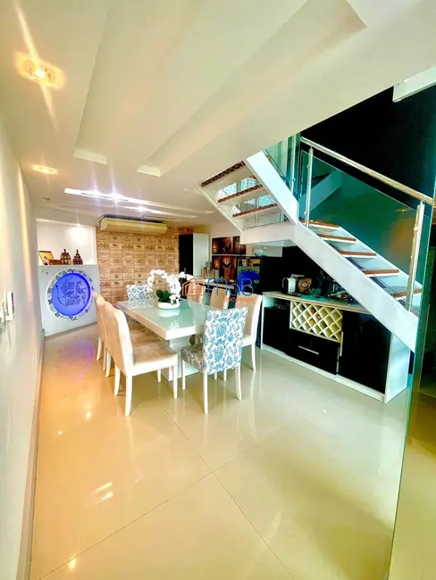 Casa com 3 quartos à venda, 280m2 em Lagoa, Macae - RJ - imagem 8 Foto 8 de Casa com 3 quartos à venda, 280m2 em Lagoa, Macae - RJ