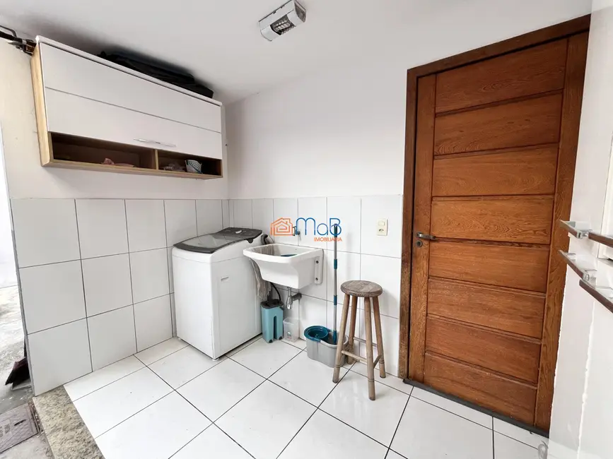 Casa de Condomínio com 3 quartos à venda, 142m2 em Granja dos Cavaleiros, Macae - RJ - imagem 8 Foto 8 de Casa de Condomínio com 3 quartos à venda, 142m2 em Granja dos Cavaleiros, Macae - RJ