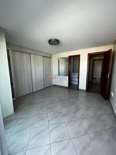 Apartamento com 3 quartos para alugar, 140m2 em Praia Campista, Macae - RJ - imagem 9 Foto 9 de Apartamento com 3 quartos para alugar, 140m2 em Praia Campista, Macae - RJ