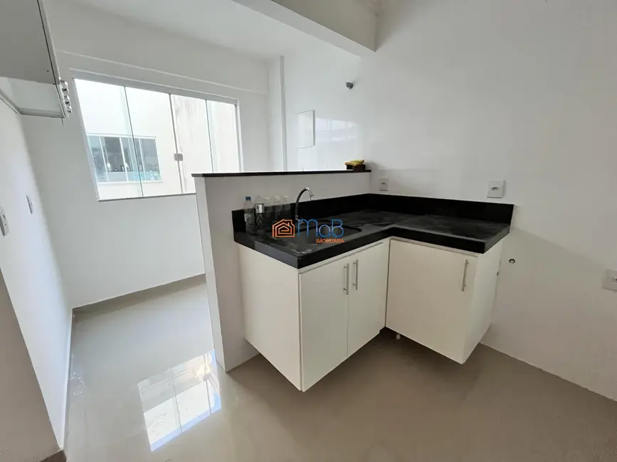 Apartamento com 3 quartos à venda, 87m2 em Jardim Vitória, Macae - RJ - imagem 9 Foto 9 de Apartamento com 3 quartos à venda, 87m2 em Jardim Vitória, Macae - RJ
