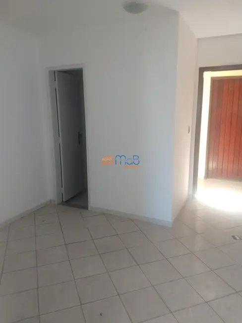 Sala Comercial com 1 quarto para alugar, 27m2 em Centro, Macae - RJ - imagem 5 Foto 5 de Sala Comercial com 1 quarto para alugar, 27m2 em Centro, Macae - RJ
