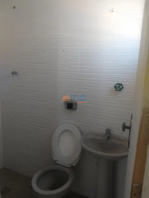 Sala Comercial com 1 quarto para alugar, 27m2 em Centro, Macae - RJ - imagem 4 Foto 4 de Sala Comercial com 1 quarto para alugar, 27m2 em Centro, Macae - RJ