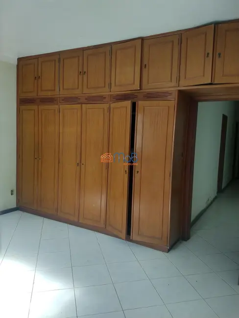 Loja com 5 quartos para alugar, 287m2 em Centro, Macae - RJ - imagem 7 Foto 7 de Loja com 5 quartos para alugar, 287m2 em Centro, Macae - RJ