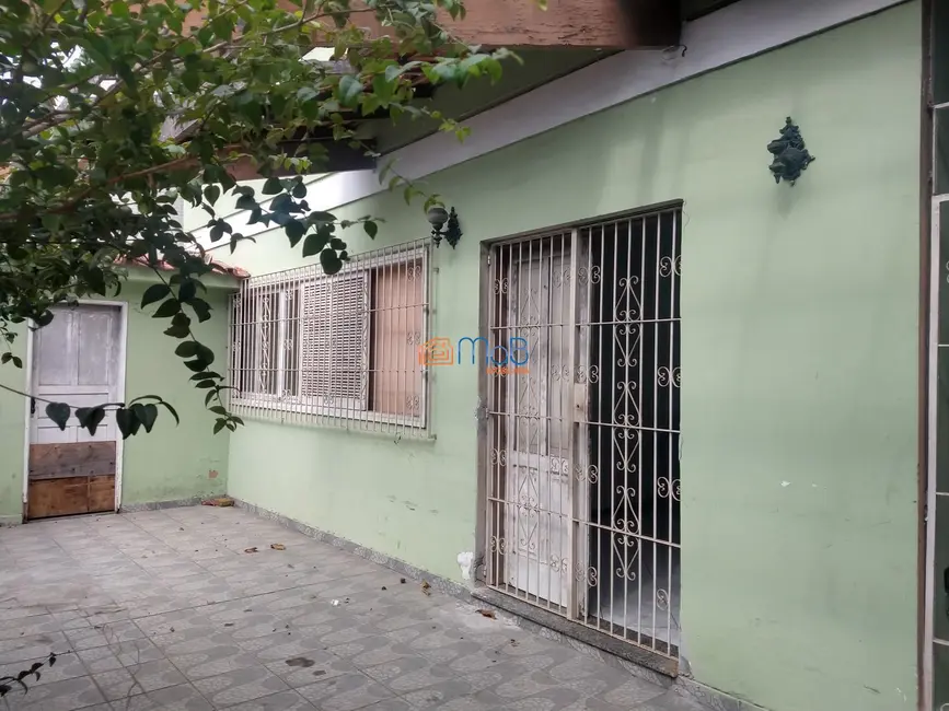 Loja com 5 quartos para alugar, 287m2 em Centro, Macae - RJ - imagem 2 Foto 2 de Loja com 5 quartos para alugar, 287m2 em Centro, Macae - RJ