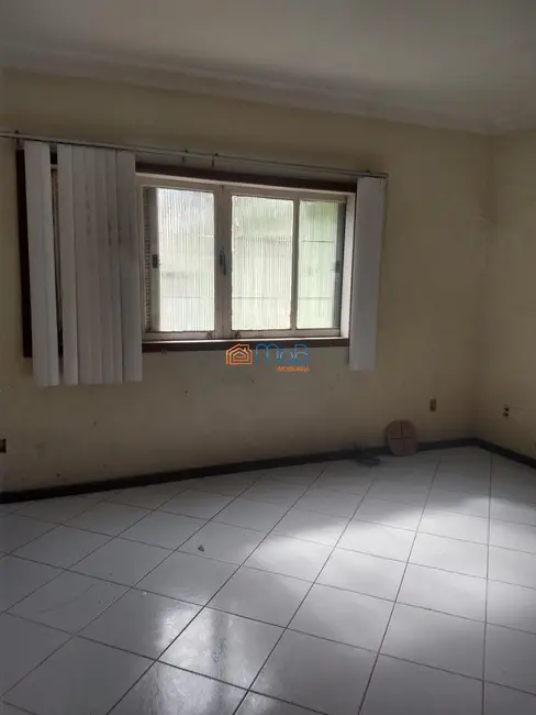 Loja com 5 quartos para alugar, 287m2 em Centro, Macae - RJ - imagem 6 Foto 6 de Loja com 5 quartos para alugar, 287m2 em Centro, Macae - RJ