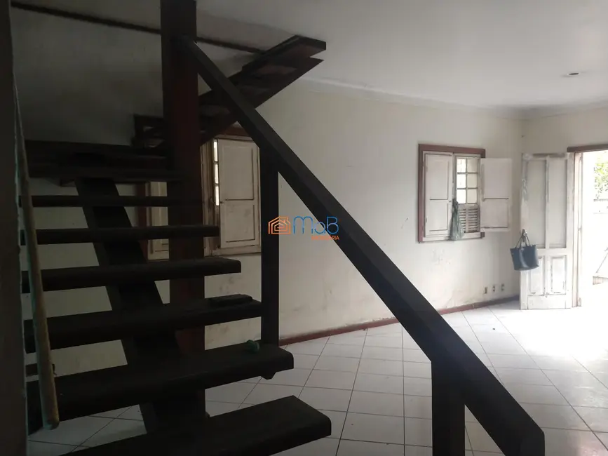Loja com 5 quartos para alugar, 287m2 em Centro, Macae - RJ - imagem 5 Foto 5 de Loja com 5 quartos para alugar, 287m2 em Centro, Macae - RJ