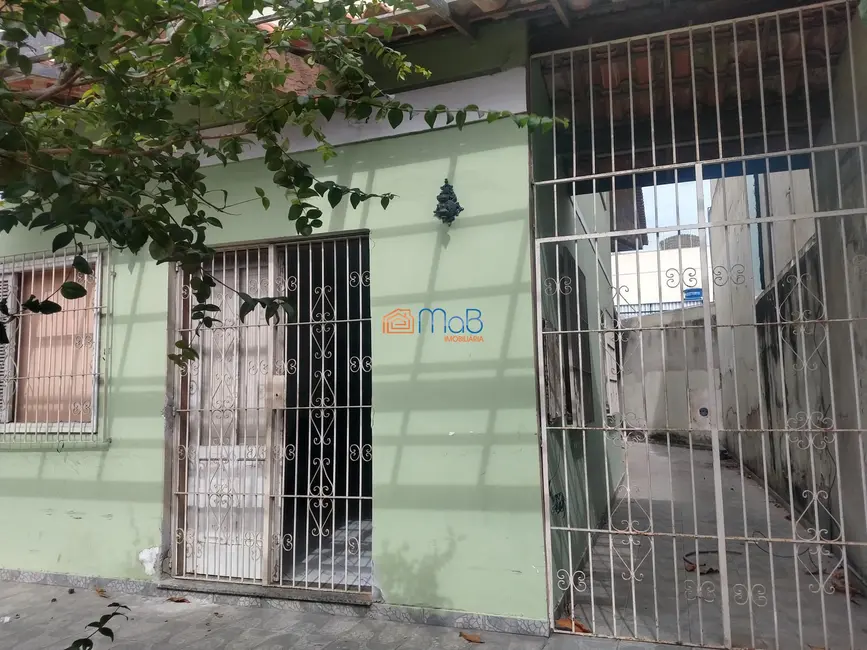 Loja com 5 quartos para alugar, 287m2 em Centro, Macae - RJ - imagem 3 Foto 3 de Loja com 5 quartos para alugar, 287m2 em Centro, Macae - RJ
