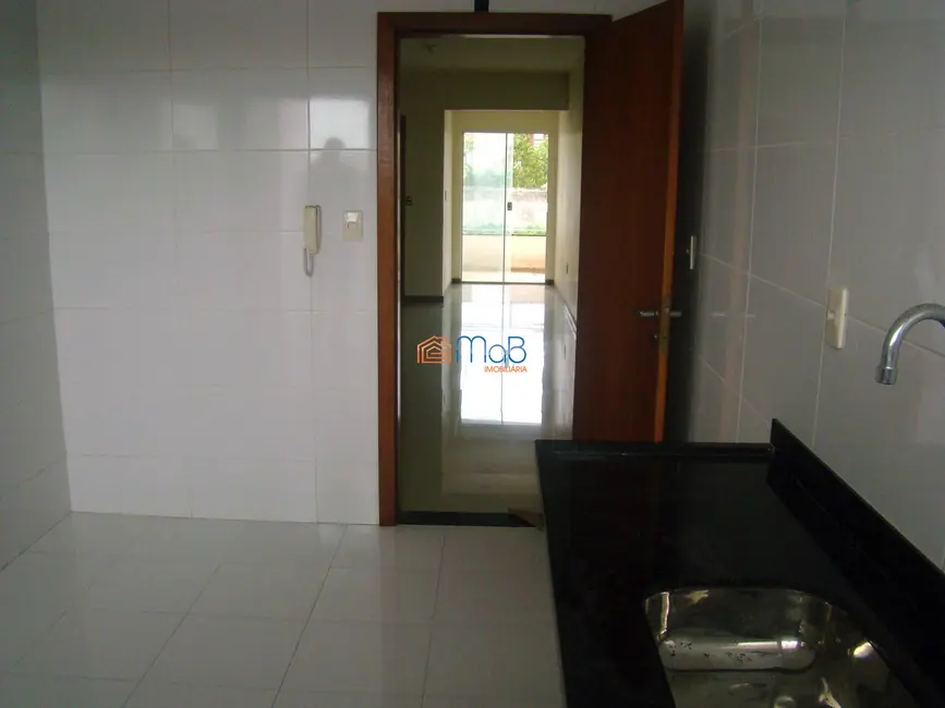 Cobertura com 3 quartos à venda, 149m2 em Riviera Fluminense, Macae - RJ - imagem 6 Foto 6 de Cobertura com 3 quartos à venda, 149m2 em Riviera Fluminense, Macae - RJ