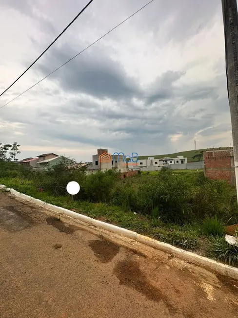 Foto 2 de Terreno / Lote à venda, 200m2 em Nova Cidade, Macae - RJ
