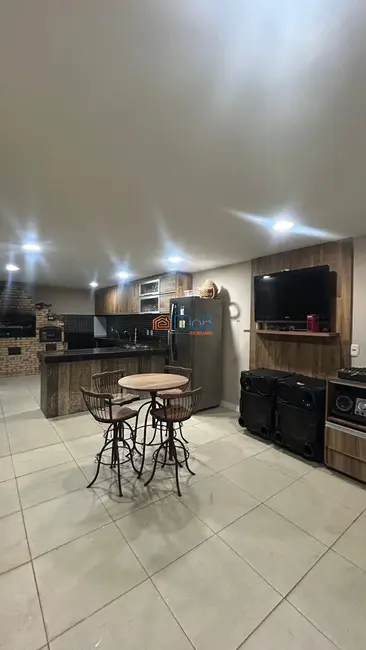 Casa de Condomínio com 3 quartos à venda, 384m2 em Lagoa, Macae - RJ - imagem 7 Foto 7 de Casa de Condomínio com 3 quartos à venda, 384m2 em Lagoa, Macae - RJ