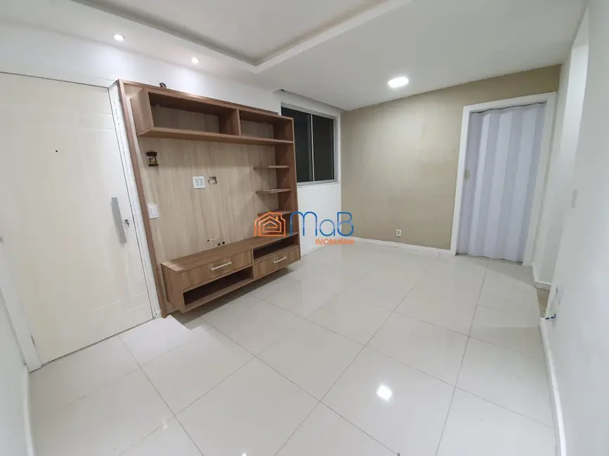 Foto 2 de Apartamento com 2 quartos à venda, 55m2 em Virgem Santa, Macae - RJ