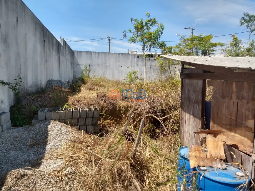 Foto 2 de Terreno / Lote à venda, 229m2 em Lagoa, Macae - RJ