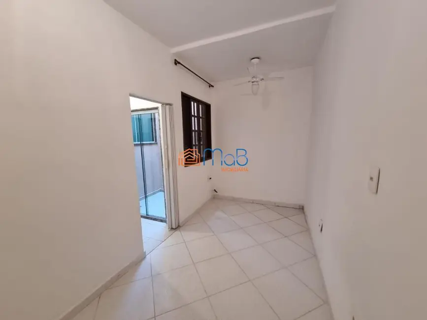 Casa com 3 quartos à venda, 158m2 em Centro, Macae - RJ - imagem 6 Foto 6 de Casa com 3 quartos à venda, 158m2 em Centro, Macae - RJ