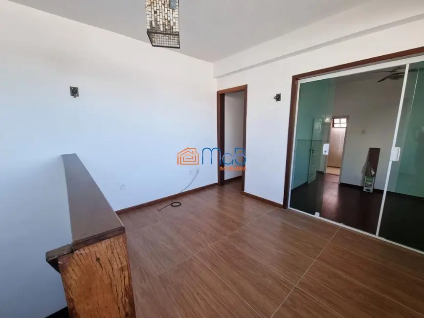 Casa com 3 quartos à venda, 158m2 em Centro, Macae - RJ - imagem 5 Foto 5 de Casa com 3 quartos à venda, 158m2 em Centro, Macae - RJ