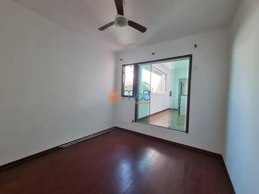 Casa com 3 quartos à venda, 158m2 em Centro, Macae - RJ - imagem 7 Foto 7 de Casa com 3 quartos à venda, 158m2 em Centro, Macae - RJ