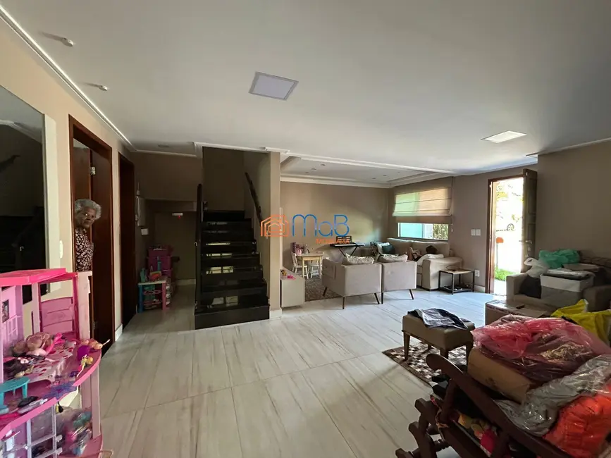 Casa de Condomínio com 3 quartos à venda, 138m2 em Granja dos Cavaleiros, Macae - RJ - imagem 5 Foto 5 de Casa de Condomínio com 3 quartos à venda, 138m2 em Granja dos Cavaleiros, Macae - RJ