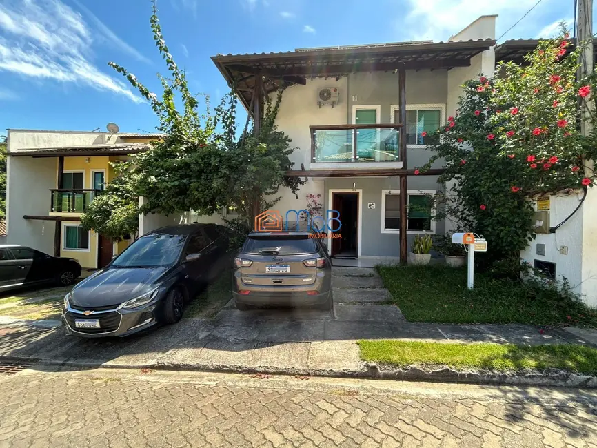 Foto 1 de Casa de Condomínio com 3 quartos à venda, 138m2 em Granja dos Cavaleiros, Macae - RJ