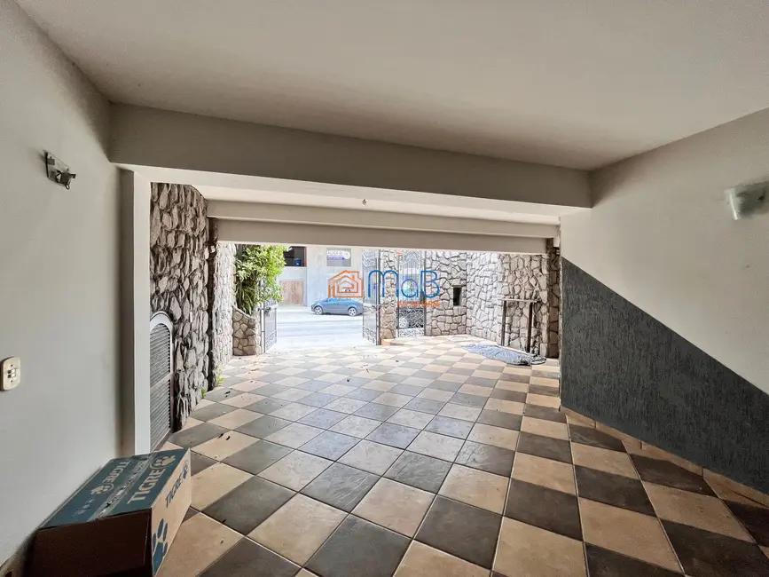 Casa com 6 quartos à venda, 430m2 em Praia Campista, Macae - RJ - imagem 6 Foto 6 de Casa com 6 quartos à venda, 430m2 em Praia Campista, Macae - RJ