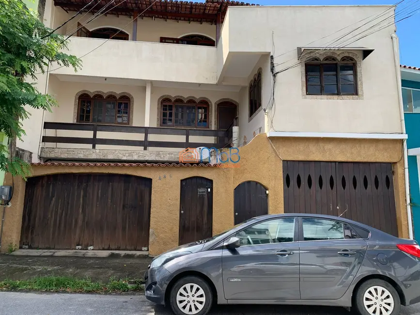 Foto 2 de Sobrado com 3 quartos à venda, 120m2 em Centro, Macae - RJ