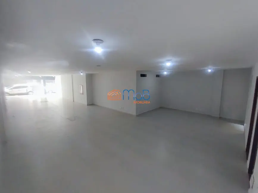 Loja com 1 quarto à venda, 130m2 em Centro, Macae - RJ - imagem 4 Foto 4 de Loja com 1 quarto à venda, 130m2 em Centro, Macae - RJ