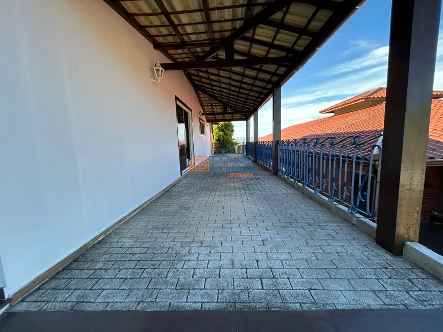 Casa de Condomínio com 3 quartos para alugar, 627m2 em Lagoa, Macae - RJ - imagem 6 Foto 6 de Casa de Condomínio com 3 quartos para alugar, 627m2 em Lagoa, Macae - RJ