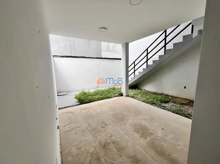 Foto 7 de Apartamento com 4 quartos à venda, 140m2 em Novo Horizonte, Macae - RJ