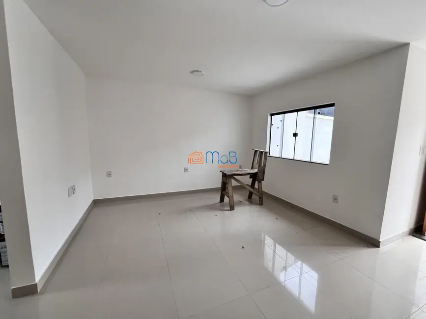 Foto 2 de Apartamento com 4 quartos à venda, 140m2 em Novo Horizonte, Macae - RJ
